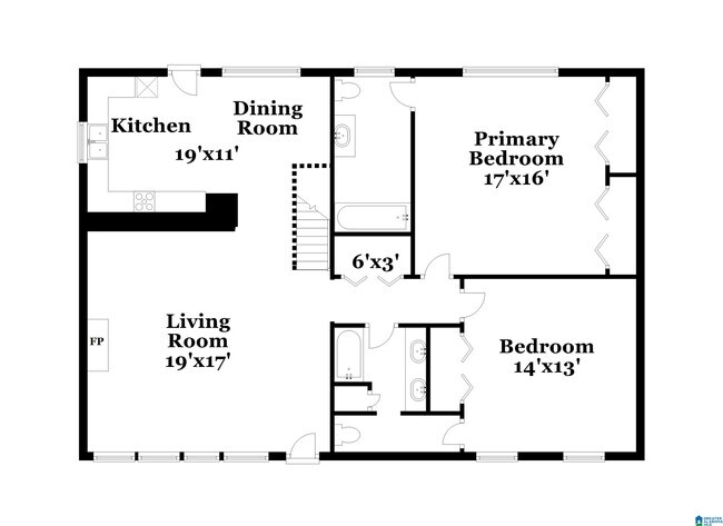 Building Photo - 21264 Royal Dr