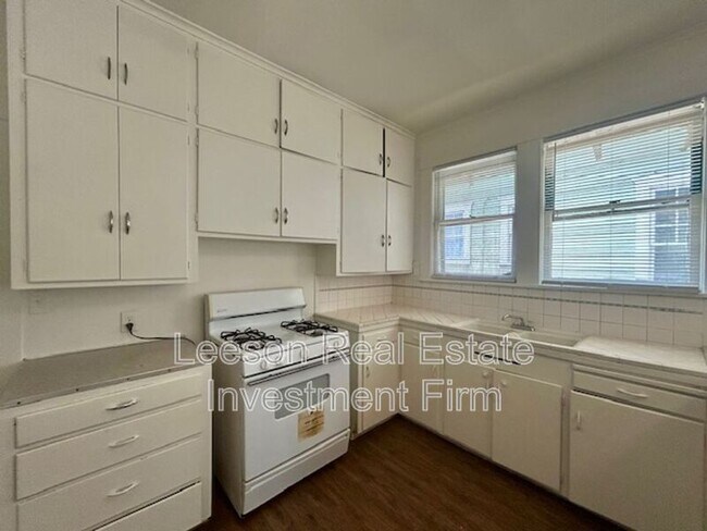 Building Photo - 536 Wilkinson St