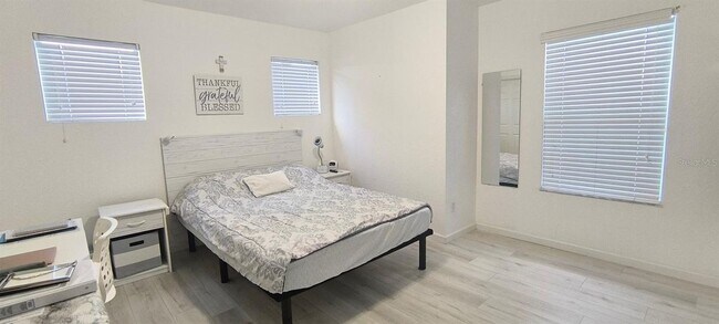 Building Photo - 8674 Abbotsbury Dr