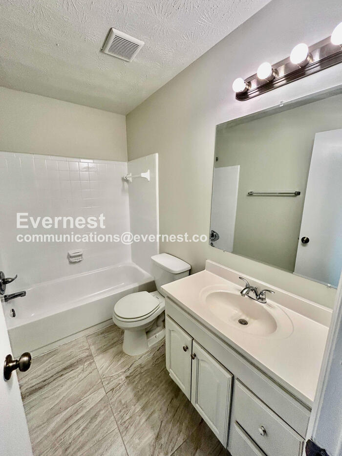 Building Photo - 280 Summer Pond Trail