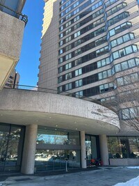 Building Photo - Have It All in Crystal City: Spacious, Stylish & Steps From Everything!