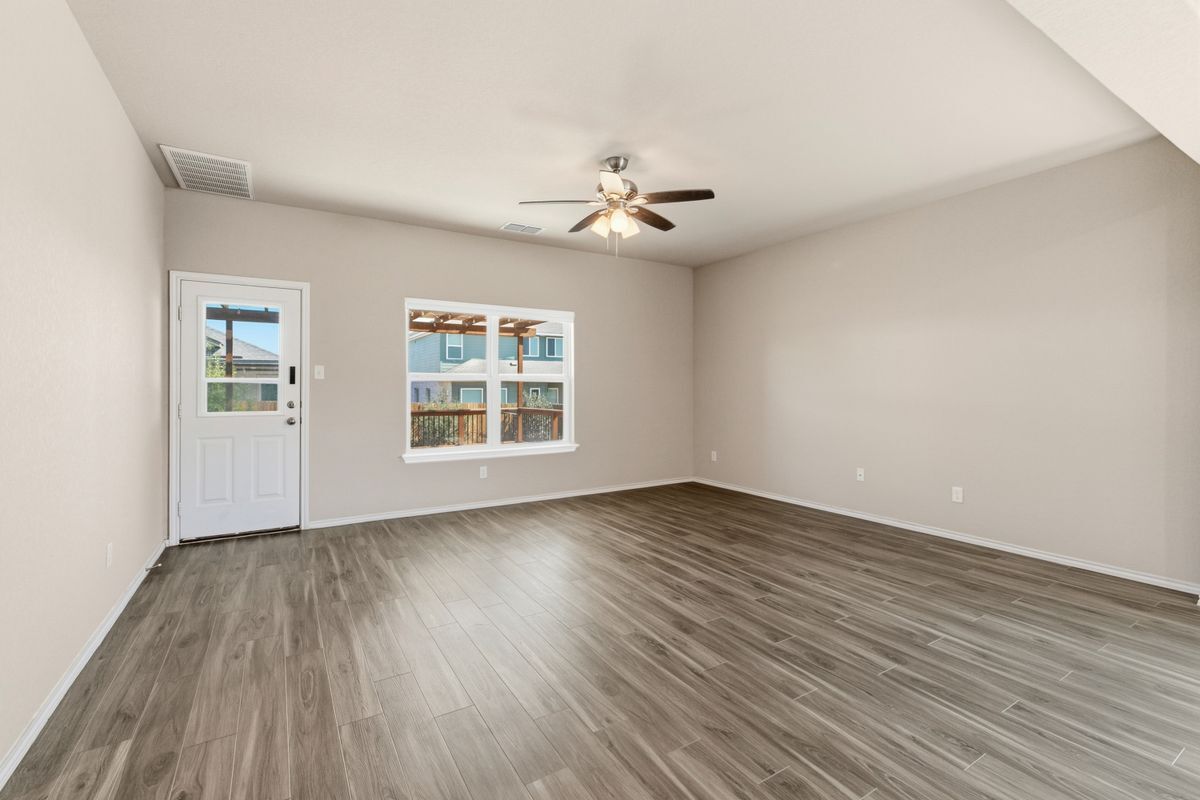 Building Photo - 513 Chelson Hunt