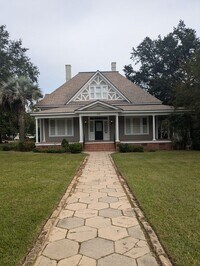 Building Photo - Beautiful home in the heart of Valdosta