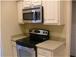Building Photo - 712 Augusta Dr