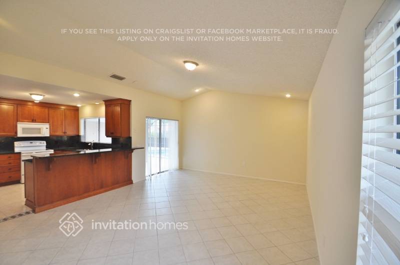 Building Photo - 1010 Dishman Loop
