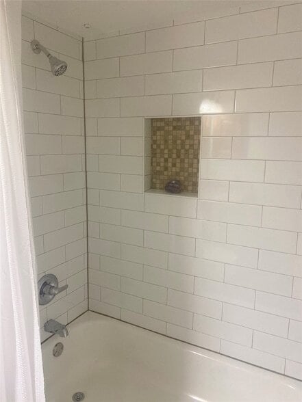 Building Photo - 5765 Cedar Creek Dr