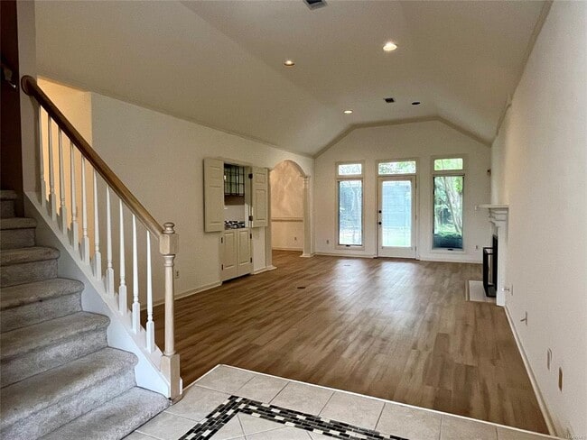 Building Photo - 8601 Harvest Ridge Dr