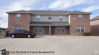 Building Photo - 3603 Malibu Ln