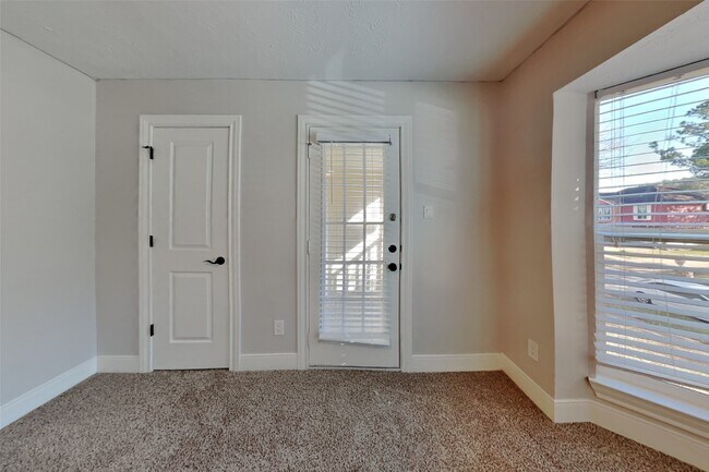 Building Photo - 1190 Red Rock Canyon Dr