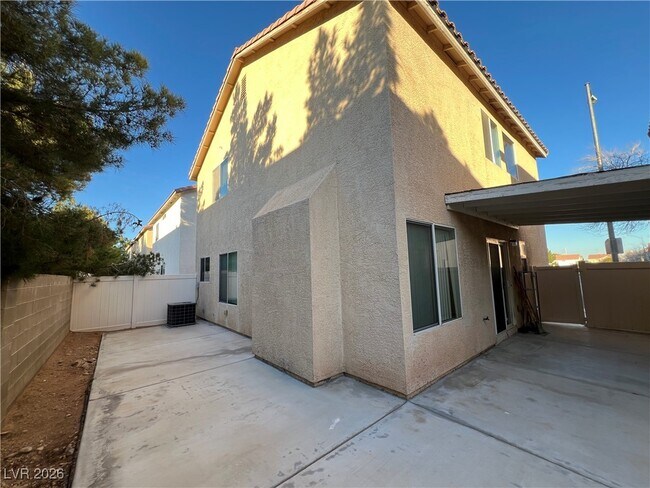 Building Photo - 7327 Laburnum St