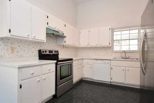 Building Photo - 3929 NW 62nd Ave