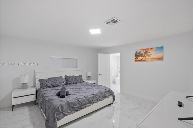 Building Photo - 1247 Jackson St