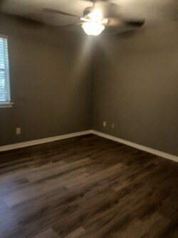 Building Photo - 2402 Sycamore Ave