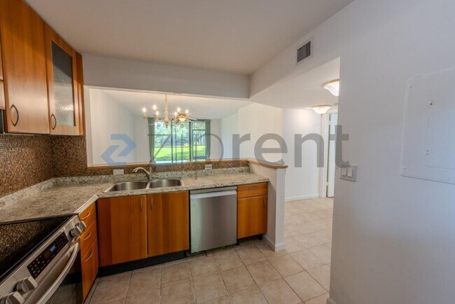 Building Photo - Unit C110