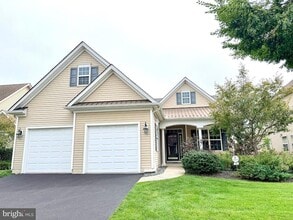 Building Photo - 37 Murano Dr