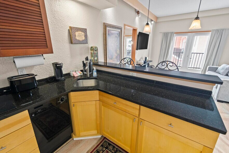 Building Photo - 101 Palm Harbor Pky