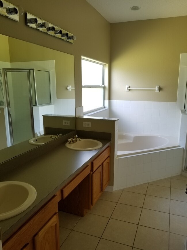 Building Photo - 3/2 Hickory Ridge Dr.~Spring Lake Pines~Take a LOOK!