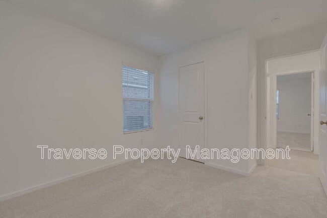 Building Photo - 2700 Wispy Crk Dr