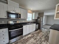Building Photo - 46000 Geddes Rd