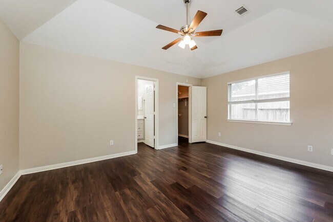 Building Photo - 24030 Rockygate Dr