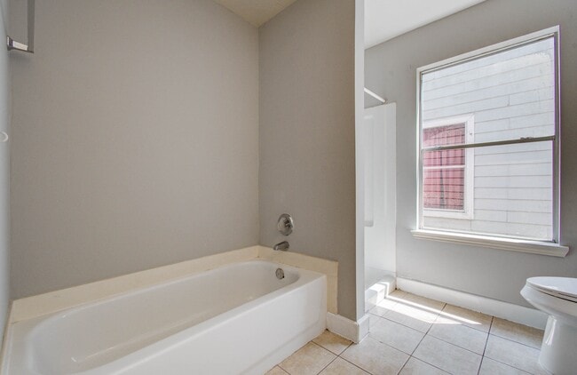 Building Photo - 15850 E Park Ct