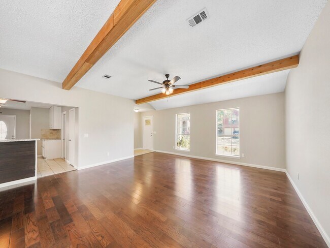 Building Photo - 21214 Park Willow Dr