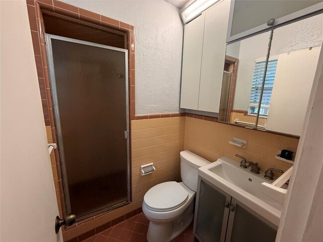 Building Photo - 1205 Fieldcrest Dr