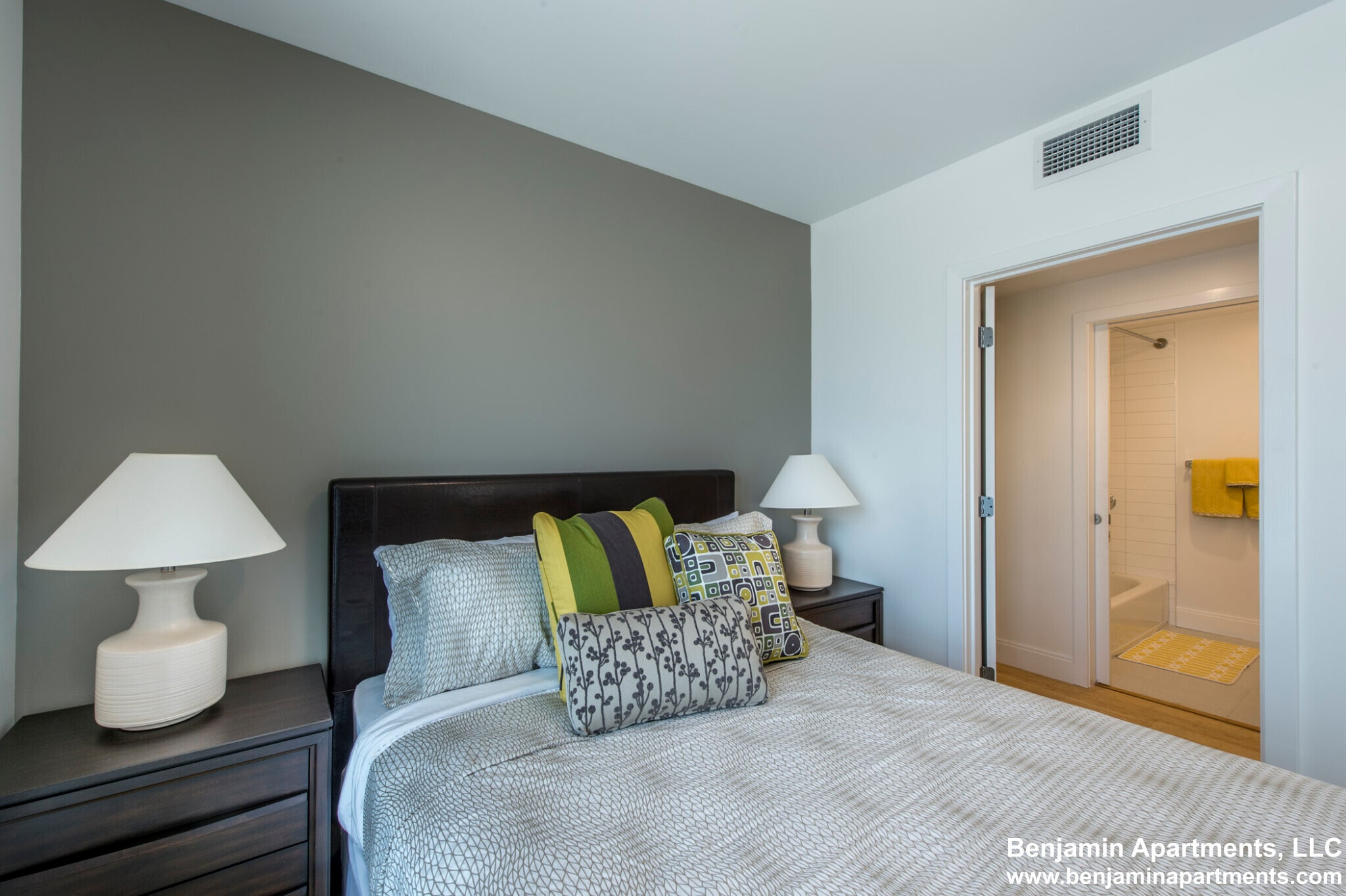 Building Photo - 95 Gardner St