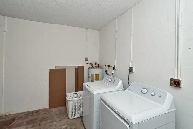 Building Photo - 210 40th Street Ct NW