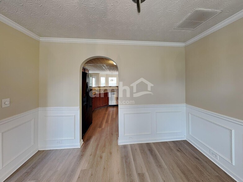 Building Photo - 131 Cottonbelle Dr