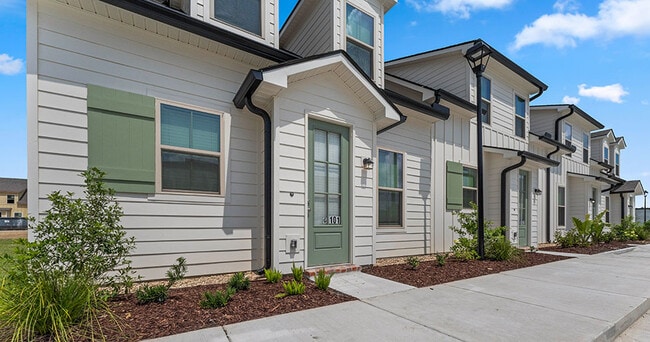 Building Photo - Arabella at Dutchtown Townhomes