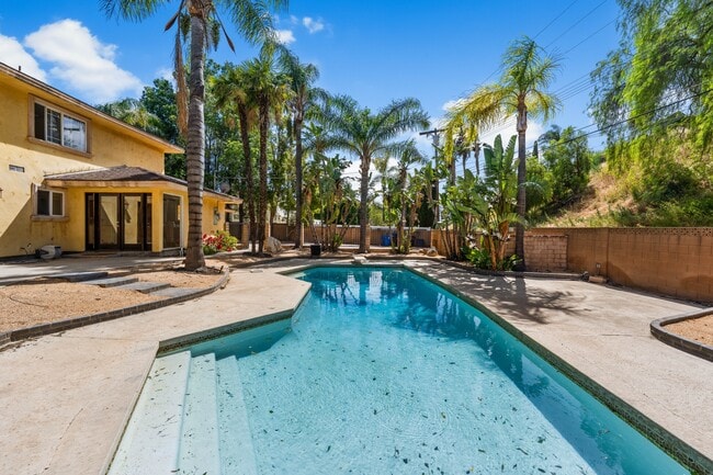 Building Photo - 8743 Topanga Canyon Blvd