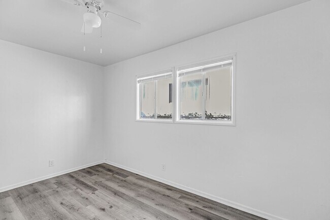 Building Photo - 13410 S Vermont Ave