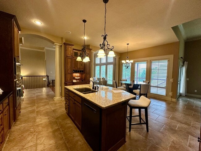 Building Photo - {9003} Wilshire Farms Reverse 1.5 Story Ho...