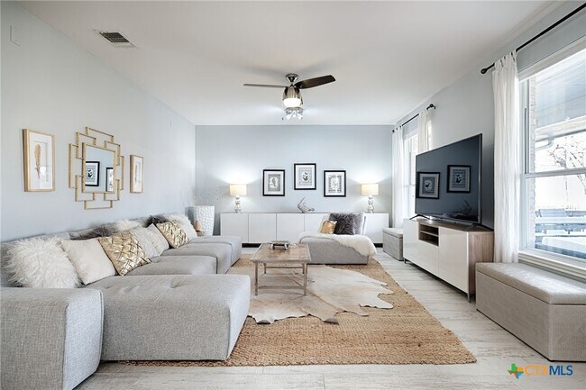 Building Photo - 30209 Oak Tree Dr