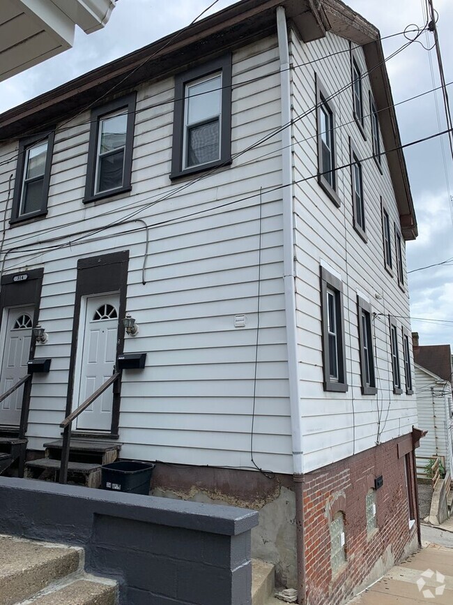 Building Photo - 312-314 9th Street