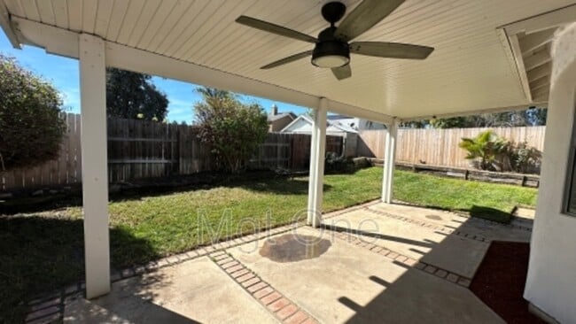 Building Photo - 23097 Mansfield Ln