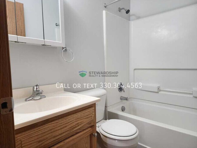 Building Photo - 7270 Stuhldreher St NW