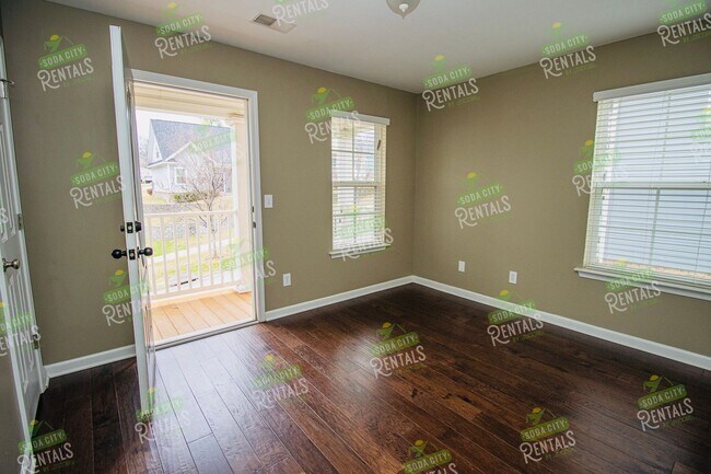 Building Photo - Prelease for June 15th, 2026- 3 Bedroom, 2...