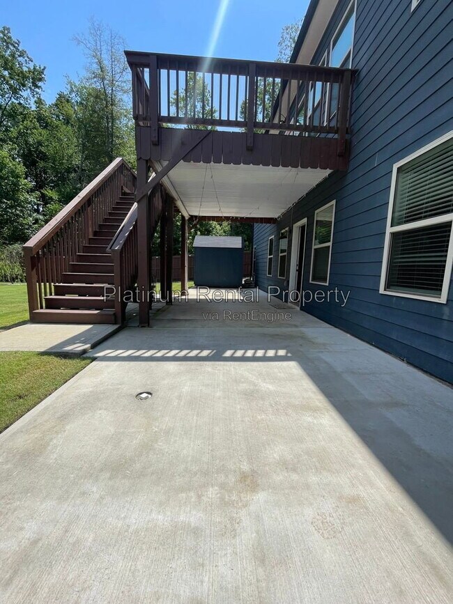 Building Photo - 3215 Summerpoint Crossing