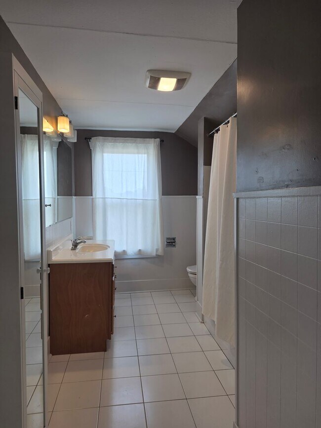 Building Photo - 4 bedroom 2 bath in Chehalis