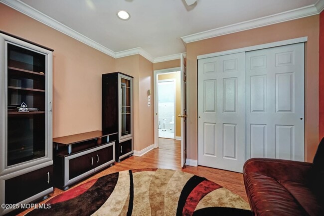 Building Photo - 236 Medford Ct