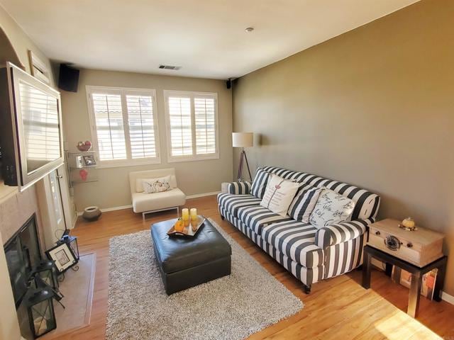 Building Photo - 6484 Corte La Luz