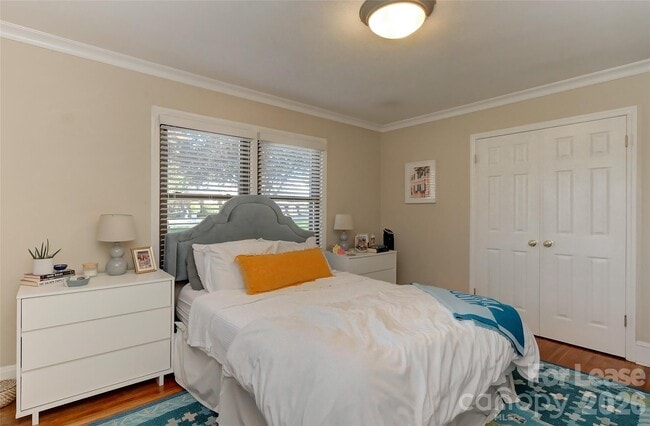 Building Photo - 1308 Mockingbird Ln