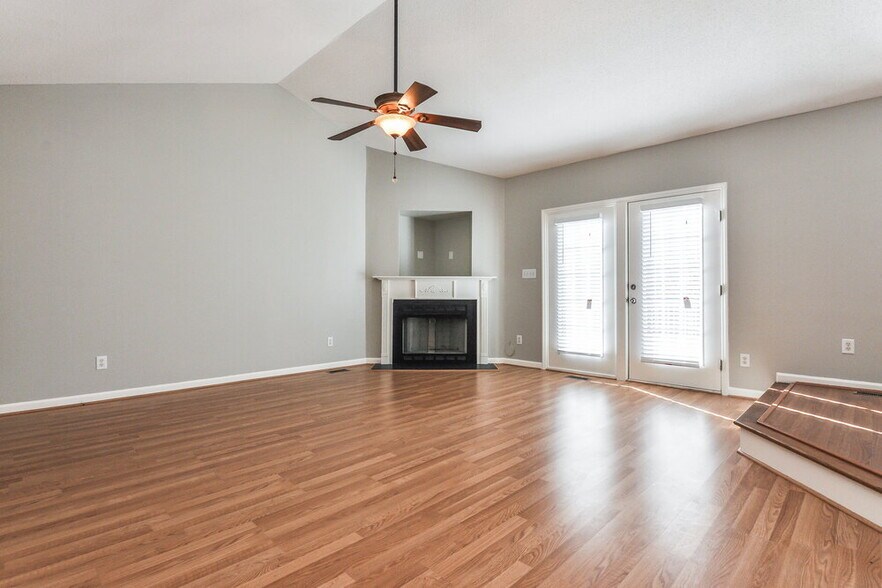 Building Photo - 77 Smiths Creek Dr
