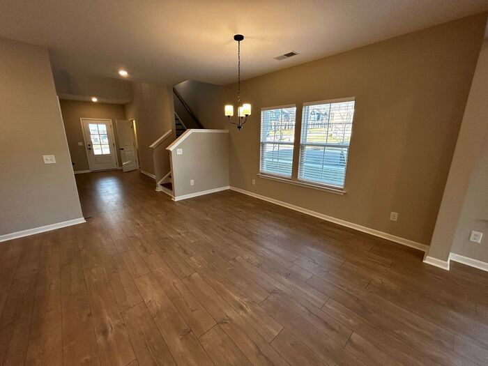 Building Photo - 8152 Warbler Wy