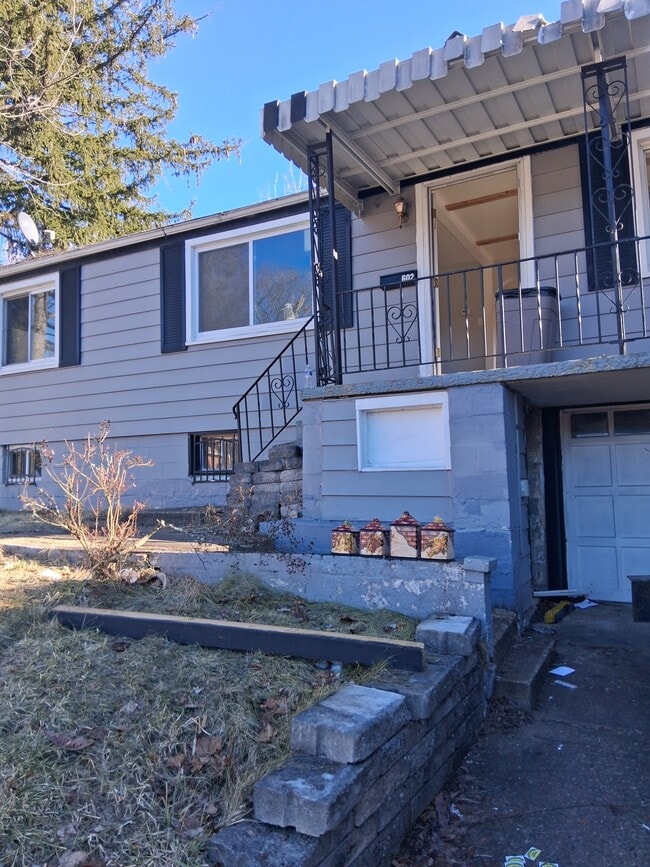 Building Photo - 602 Boden St