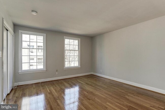 Building Photo - 2531 Queen Annes Ln NW