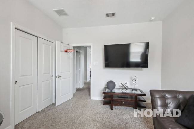 Building Photo - Spacious 4BA House in Manvel