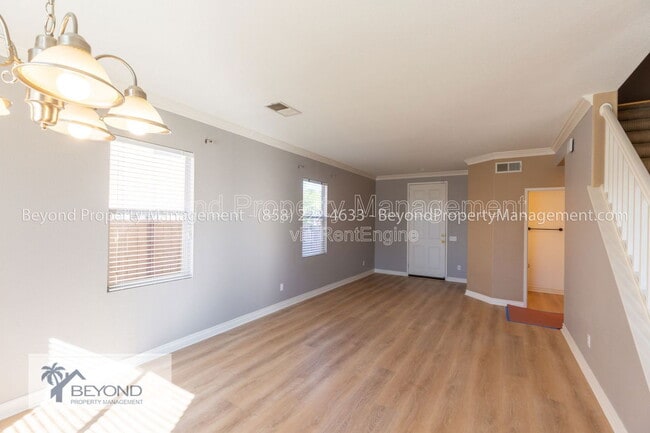 Building Photo - 1275 Avenida Fragata